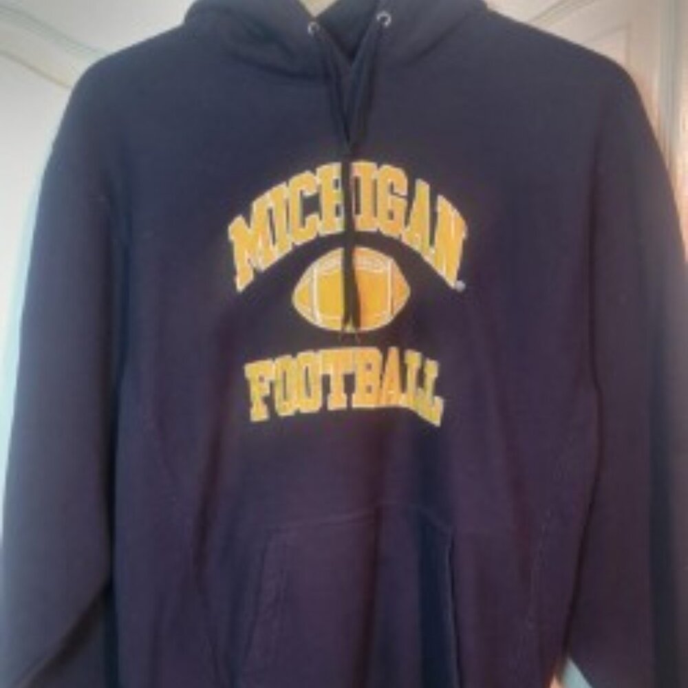 Michigan Wolverines Steve & Barry’s football hoodie!
